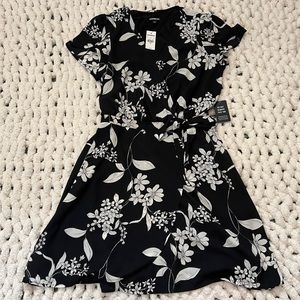 Express black chiffon midi wrap dress | white floral | size medium
